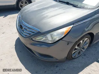 2014 Hyundai Sonata SE with VIN 5NPEC4AC0EH825494, listed as a IAAI auction lot 41848350 with 178,411 mi miles. Bid and sale history available at carsss.com. Image 17.