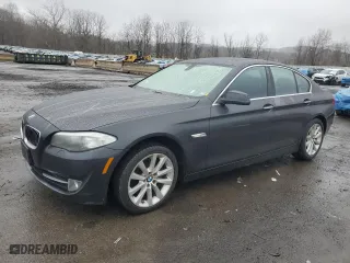 2013 BMW 5 Series 528i xDrive with VIN WBAXH5C50DD107461, listed as a Copart auction lot 52164005 with NaN miles and Salvage Title. Bid and sale history available at carsss.com. Image 1.