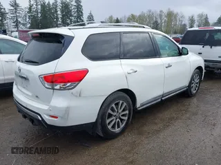 2013 Nissan Pathfinder SL with VIN 5N1AR2MM9DC612880, listed as a IAAI auction lot 41938550 with 146,542 mi miles. Bid and sale history available at carsss.com. Image 4.