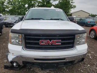 2010 GMC Sierra 1500 SLE z VIN 1GTSKVE36AZ149335, wystawiony jako Copart lot #59776005 z przebiegiem 83 381 mil mil oraz Czysty tytuł • Clean title. Historia ofert i sprzedaży dostępna na DreamBid. Obrazek 5.