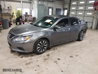 2017 Nissan Altima 2.5 SR with VIN 1N4AL3AP1HC184308, listed as a IAAI auction lot 41729115 with 155,018 mi miles. Bid and sale history available at carsss.com. Image 17.
