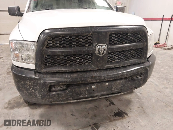 2018 Ram 2500 Tradesman with VIN 3C6LR5AT4JG287484, listed as a IAAI auction lot 41611003 with 111,499 mi miles and . Bid and sale history available at DreamBid. Image 17.
