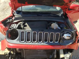2018 Jeep Renegade Latitude with VIN ZACCJABB5JPG71223, listed as a Copart auction lot 48385545 with 165,353 mi miles and Non Repairable. Bid and sale history available at carsss.com. Image 14.