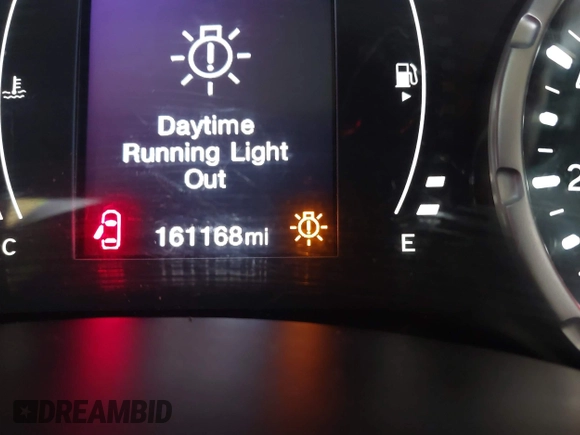 2015 Jeep Renegade Latitude with VIN ZACCJABT0FPB96600, listed as a IAAI auction lot 41895478 with 161,168 mi miles. Bid and sale history available at carsss.com. Image 16.