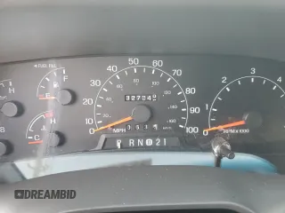 2000 Ford F-350 XL with VIN 1FTSW30S6YEC82315, listed as a Copart auction lot 75479334 with 327,345 mi miles and Salvage Title. Bid and sale history available at DreamBid. Image 9.