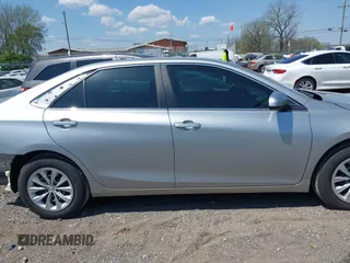 2016 Toyota Camry XLE with VIN 4T4BF1FK2GR548706, listed as a IAAI auction lot 41965363 with 70,284 mi miles and . Bid and sale history available at carsss.com. Image 13.