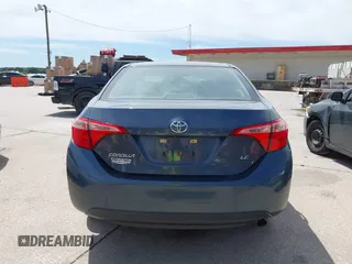 2018 Toyota Corolla L z VIN 5YFBURHE4JP820560, wystawiony jako IAAI lot #42317624 z przebiegiem 84 946 mil mil oraz . Historia ofert i sprzedaży dostępna na DreamBid. Obrazek 16.