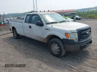 2014 Ford F-150 XL z VIN 1FTFX1EF6EKF63316, wystawiony jako IAAI lot #42405758 z przebiegiem 107 127 mil mil oraz . Historia ofert i sprzedaży dostępna na DreamBid. Obrazek 1.
