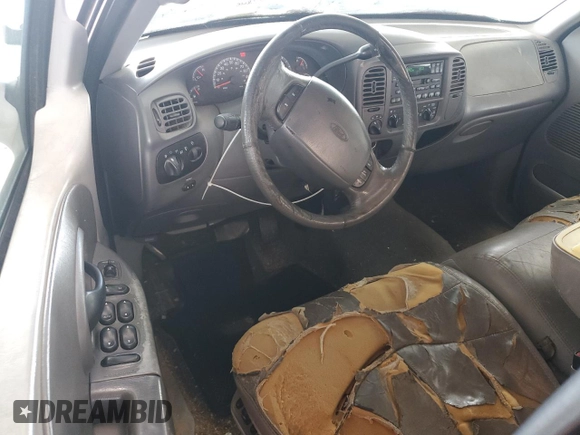 2001 Ford F-150 XLT z VIN 1FTRW08L31KE62434, wystawiony jako Copart lot #56282735 z przebiegiem Nie podano mil oraz Czysty tytuł • Clean title. Historia ofert i sprzedaży dostępna na DreamBid. Obrazek 8.