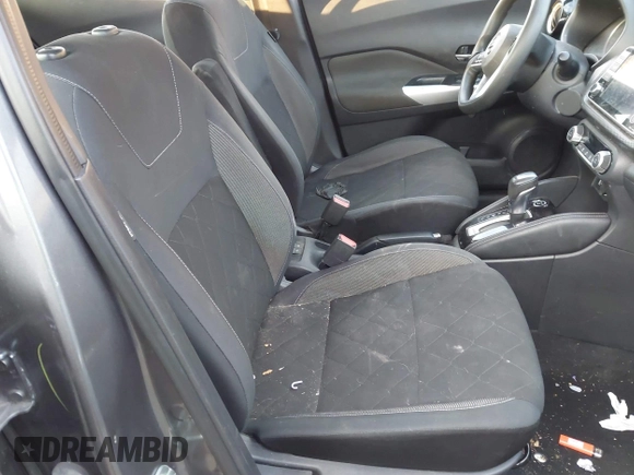 2019 Nissan Kicks SV with VIN 3N1CP5CU9KL532716, listed as a IAAI auction lot 41296143 with 76,900 mi miles and . Bid and sale history available at carsss.com. Image 5.