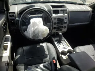 2012 Ford Escape XLT с VIN 1FMCU9DG2CKB67171, выставлен на аукционе Copart как лот 61989625 с пробегом Не указан миль и Списание • Salvage title. История ставок и продаж доступна на DreamBid. Изображение 8.