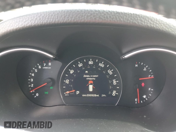 2014 Kia Sorento SX with VIN 5XYKWDA75EG528435, listed as a Copart auction lot 48930245 with 200,928 mi miles and Non Repairable. Bid and sale history available at carsss.com. Image 9.