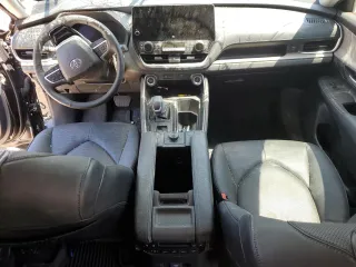 2024 Toyota Highlander XLE with VIN 5TDAAAB51RS018436, listed as a Copart auction lot 53292085 with Not provided miles and Salvage title. Bid and sale history available at DreamBid. Image 8.