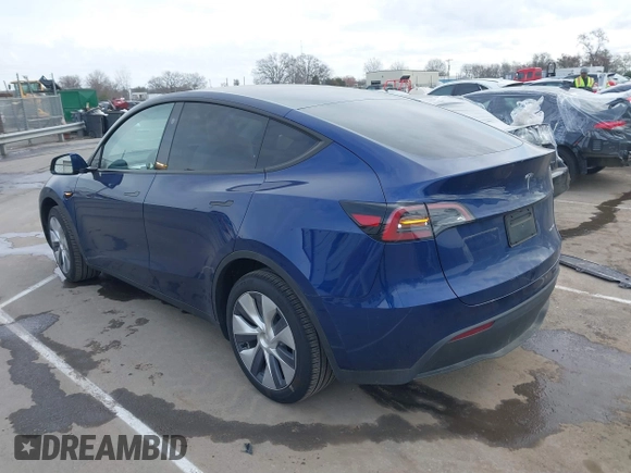 2024 Tesla Model Y Long Range z VIN 7SAYGDEE9RA244657, wystawiony jako IAAI lot #41694621 z przebiegiem 12 991 mil mil oraz . Historia ofert i sprzedaży dostępna na DreamBid. Obrazek 3.