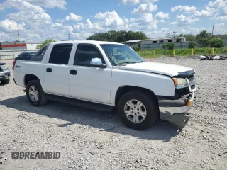 2004 Chevrolet Avalanche Z66 with VIN 3GNEC12TX4G254821, listed as a Copart auction lot 69406084 with 175,656 mi miles and Salvage Title. Bid and sale history available at carsss.com. Image 4.