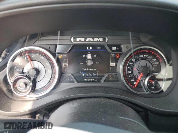 2022 Ram 1500 Big Horn z VIN 1C6SRFFT9NN135868, wystawiony jako Copart lot #59188485 z przebiegiem 30 589 mil mil oraz Szkoda całkowita • Salvage title. Historia ofert i sprzedaży dostępna na DreamBid. Obrazek 9.