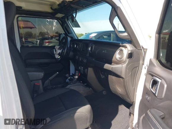 2020 Jeep Wrangler Unlimited Sahara with VIN 1C4HJXEN5LW277208, listed as a IAAI auction lot 41640906 with 61,774 mi miles. Bid and sale history available at carsss.com. Image 5.