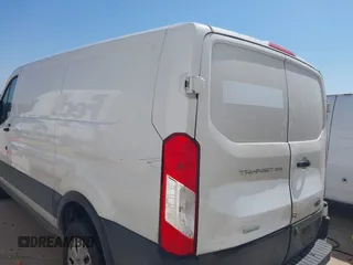 2019 Ford Transit z VIN 1FTYR1YG6KKA31664, wystawiony jako IAAI lot #42004855 z przebiegiem 132 828 mil mil oraz . Historia ofert i sprzedaży dostępna na DreamBid. Obrazek 3.
