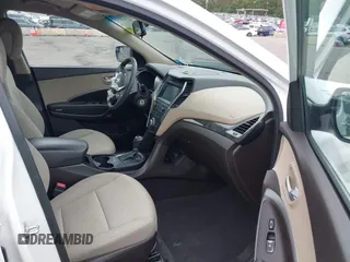2017 Hyundai Santa Fe 2.4L с VIN 5NMZUDLB1HH035769, выставлен на аукционе IAAI как лот 42764052 с пробегом 73 139 миль миль и . История ставок и продаж доступна на DreamBid. Изображение 5.
