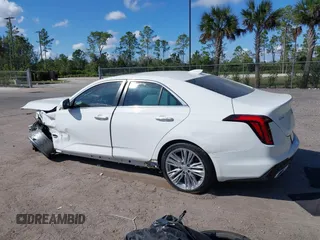 2025 Cadillac CT4 Premium Luxury z VIN 1G6DB5RK3S0110690, wystawiony jako IAAI lot #41540815 z przebiegiem 1 749 mil mil oraz . Historia ofert i sprzedaży dostępna na DreamBid. Obrazek 14.
