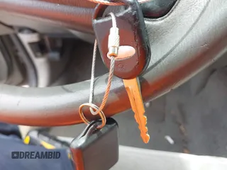 2003 Ford Crown Victoria Standard с VIN 2FAFP73WX3X182848, выставлен на аукционе IAAI как лот 42438856 с пробегом 169 707 миль миль и . История ставок и продаж доступна на DreamBid. Изображение 11.