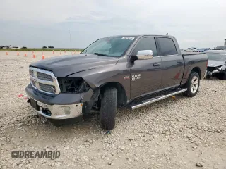 2019 Ram 1500 Big Horn z VIN 1C6RR6LT5KS586523, wystawiony jako Copart lot #59075815 z przebiegiem 104 531 mil mil oraz Szkoda całkowita • Salvage title. Historia ofert i sprzedaży dostępna na DreamBid. Obrazek 1.
