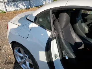 2016 BMW Z4 sDrive28i with VIN WBALL5C5XG5A20925, listed as a Copart auction lot 71274794 with 18,131 mi miles and Salvage Title. Bid and sale history available at carsss.com. Image 10.
