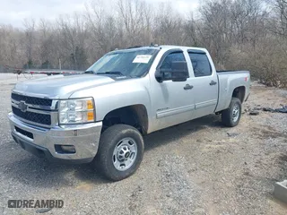 2011 Chevrolet Silverado 2500HD LT with VIN 1GC1KXC86BF224074, listed as a IAAI auction lot 41790129 with 211,704 mi miles. Bid and sale history available at carsss.com. Image 20.