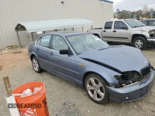 2005 BMW 3 Series 330xi with VIN WBAEW53455PN40181, listed as a Copart auction lot 77047263 with 111,000 mi miles and Salvage Title. Bid and sale history available at DreamBid. Image 4.