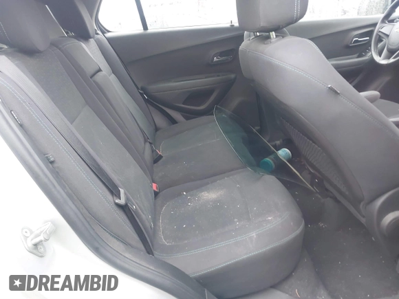 2016 Chevrolet Trax LS with VIN 3GNCJNSB9GL244062, listed as a IAAI auction lot 41118813 with 1 mi miles. Bid and sale history available at carsss.com. Image 8.