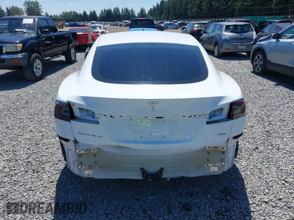 2016 Tesla Model S 90D z VIN 5YJSA1E29GF160332, wystawiony jako IAAI lot #42593749 z przebiegiem 92 702 mil mil oraz . Historia ofert i sprzedaży dostępna na DreamBid. Obrazek 17.