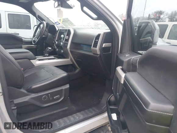 2017 Ford F-150 XL with VIN 1FTEW1EP8HFB61673, listed as a IAAI auction lot 41226988 with 123,969 mi miles and . Bid and sale history available at DreamBid. Image 5.