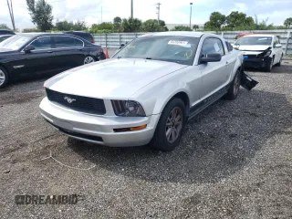 2006 Ford Mustang Standard with VIN 1ZVFT80N565148813, listed as a Copart auction lot 50636785 with 179,784 mi miles and Non Repairable. Bid and sale history available at carsss.com. Image 2.