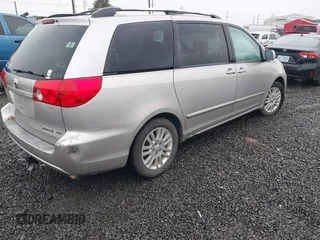 2008 Toyota Sienna XLE with VIN 5TDZK22C78S153388, listed as a IAAI auction lot 41861551 with 227,082 mi miles. Bid and sale history available at carsss.com. Image 4.