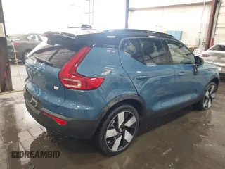 2023 Volvo XC40 Ultimate с VIN YV4ED3UM9P2090415, выставлен на аукционе IAAI как лот 41138900 с пробегом 8 292 миль миль и . История ставок и продаж доступна на DreamBid. Изображение 4.