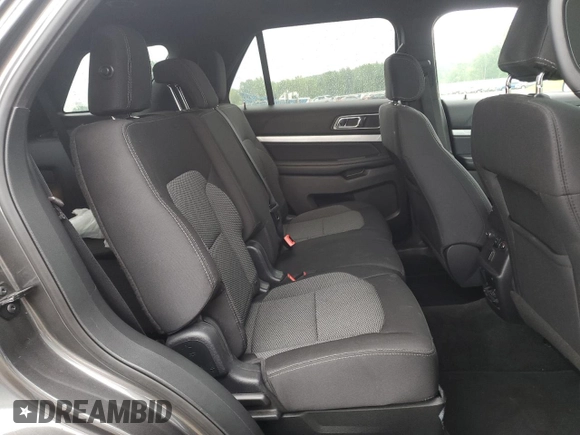 2017 Ford Explorer XLT z VIN 1FM5K7D85HGA61920, wystawiony jako Copart lot #64667705 z przebiegiem 205 281 mil mil oraz Czysty tytuł • Clean title. Historia ofert i sprzedaży dostępna na DreamBid. Obrazek 11.