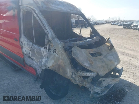 2016 Ford Transit Cargo z VIN 1FTYR2CG4GKB43643, wystawiony jako IAAI lot #41801467 z przebiegiem Nie podano mil oraz . Historia ofert i sprzedaży dostępna na DreamBid. Obrazek 12.