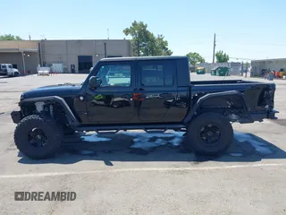 2020 Jeep Gladiator Sport S with VIN 1C6HJTAGXLL123540, listed as a IAAI auction lot 42453999 with 27,855 mi miles and . Bid and sale history available at DreamBid. Image 15.