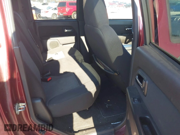 2008 Chevrolet Colorado 2LT z VIN 1GCDT13E988177648, wystawiony jako IAAI lot #41595192 z przebiegiem 239 029 mil mil oraz . Historia ofert i sprzedaży dostępna na DreamBid. Obrazek 8.