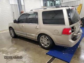 2008 Lincoln Navigator with VIN 5LMFU28548LJ12295, listed as a Copart auction lot 45897995 with 210,181 mi miles and Clean title. Bid and sale history available at DreamBid. Image 2.