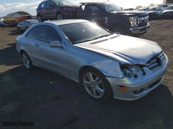 2007 Mercedes-Benz CLK-Class 3.5L with VIN WDBTJ56H87F220934, listed as a Copart auction lot 88152375 with 124,879 mi miles and Salvage Title. Bid and sale history available at carsss.com. Image 4.