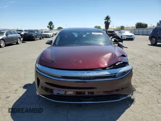 2023 Lucid Air Grand Touring z VIN 50EA1GBA1PA009192, wystawiony jako Copart lot #68173714 z przebiegiem 6 021 mil mil oraz Szkoda całkowita • Salvage title. Historia ofert i sprzedaży dostępna na DreamBid. Obrazek 5.