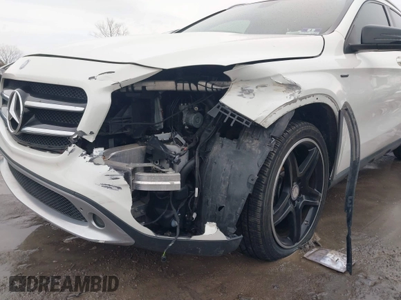2015 Mercedes-Benz GLA 250 z VIN WDCTG4GB7FJ036868, wystawiony jako IAAI lot #41683576 z przebiegiem 100 975 mil mil oraz . Historia ofert i sprzedaży dostępna na DreamBid. Obrazek 6.