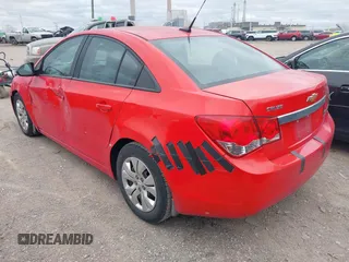 2014 Chevrolet Cruze LS z VIN 1G1PA5SG2E7151755, wystawiony jako IAAI lot #42043027 z przebiegiem 194 071 mil mil oraz . Historia ofert i sprzedaży dostępna na DreamBid. Obrazek 3.