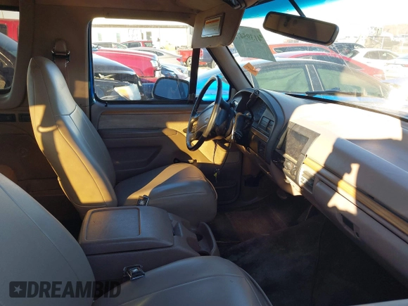 1994 Ford Bronco Custom with VIN 1FMEU15H7RLA10742, listed as a IAAI auction lot 41395473 with 122,604 mi miles and . Bid and sale history available at DreamBid. Image 5.