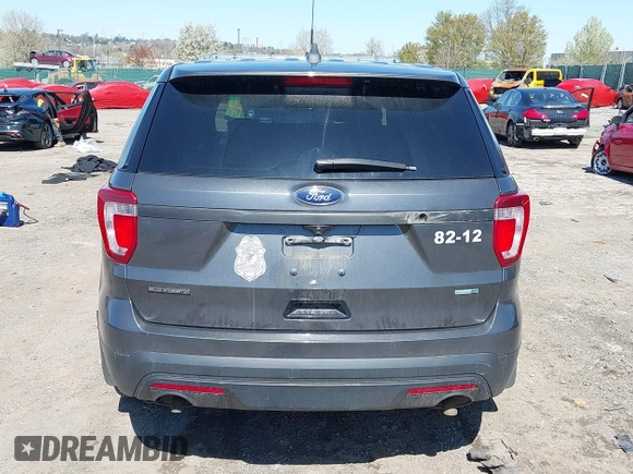 2016 Ford Utility Police Interceptor with VIN 1FM5K8AR2GGA62704, listed as a IAAI auction lot 42005557 with 123,661 mi miles. Bid and sale history available at carsss.com. Image 16.