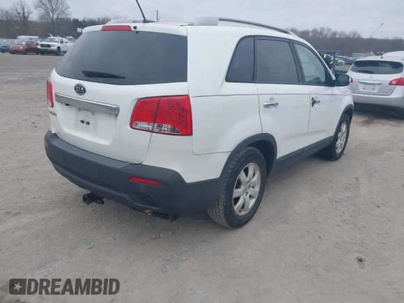 2012 Kia Sorento LX with VIN 5XYKT4A68CG237439, listed as a IAAI auction lot 41800247 with 155,637 mi miles. Bid and sale history available at carsss.com. Image 4.