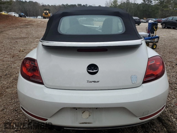 2018 Volkswagen Beetle S with VIN 3VW5DAAT8JM512819, listed as a Copart auction lot 85229784 with Not provided miles and Salvage title. Bid and sale history available at DreamBid. Image 6.