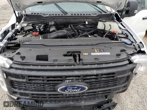 2024 Ford F-350 z VIN 1FT8W3BA0REC09540, wystawiony jako Copart lot #85826054 z przebiegiem 6 650 mil mil oraz Szkoda całkowita • Salvage title. Historia ofert i sprzedaży dostępna na DreamBid. Obrazek 7.