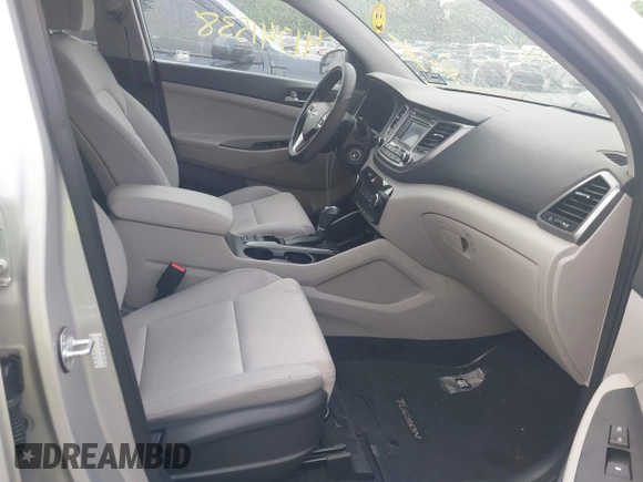 2017 Hyundai Tucson SE with VIN KM8J3CA44HU585714, listed as a IAAI auction lot 42097980 with 96,483 mi miles. Bid and sale history available at carsss.com. Image 5.